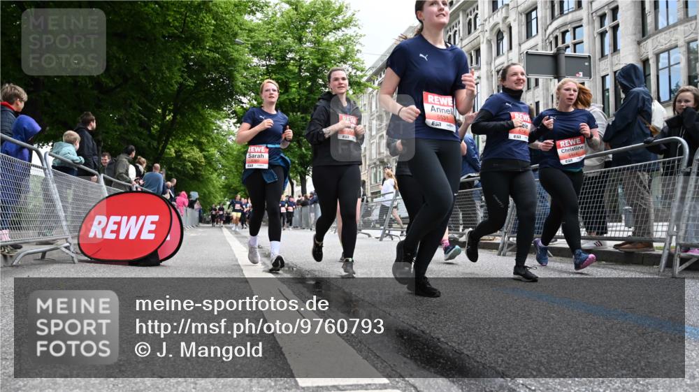 14.06.2026 - REWE Women's Run J. Mangold http://msf.ph/oto/9760793 14.06.2026 11:04:54 Ziel 5230, 5357, 5370, 5389, 5444, 5494, 5531, 5568, 5743, 5744, 5745, 5747, 5754, 6028, 6029 meine-sportfotos.de