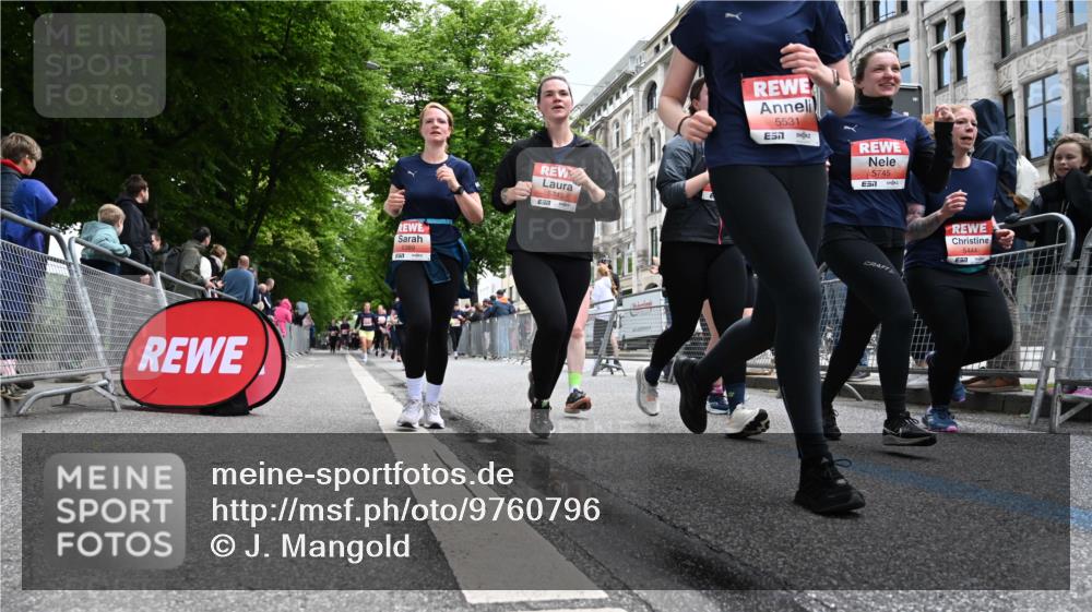 14.06.2026 - REWE Women's Run J. Mangold http://msf.ph/oto/9760796 14.06.2026 11:04:54 Ziel 5230, 5357, 5370, 5389, 5444, 5494, 5531, 5568, 5743, 5744, 5745, 5747, 5754, 6028, 6029 meine-sportfotos.de