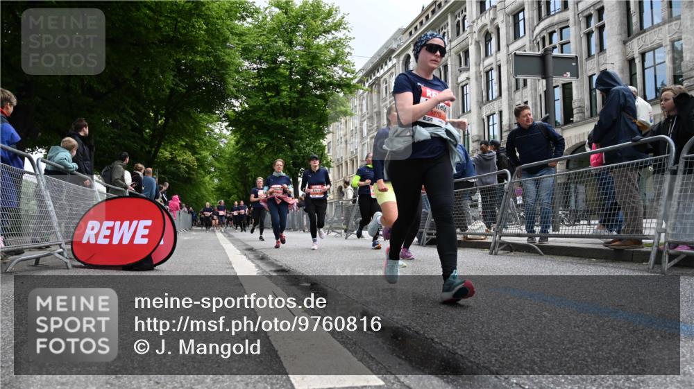 14.06.2026 - REWE Women's Run J. Mangold http://msf.ph/oto/9760816 14.06.2026 11:04:59 Ziel 5214, 5230, 5370, 5494, 5539, 5568, 5747, 5967, 6028, 6029 meine-sportfotos.de