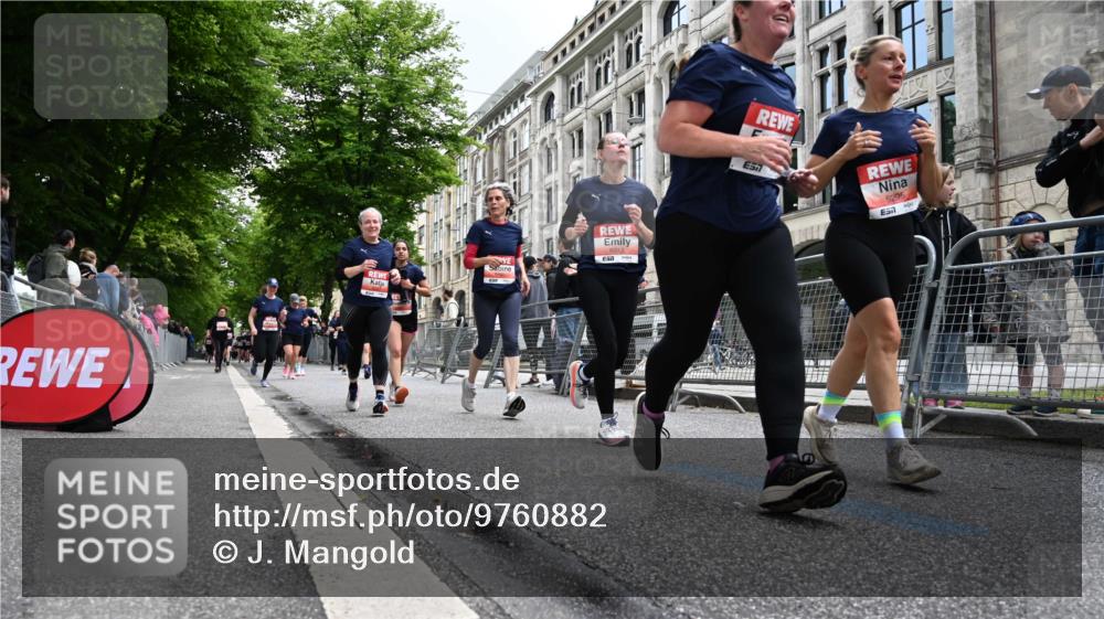 14.06.2026 - REWE Women's Run J. Mangold http://msf.ph/oto/9760882 14.06.2026 11:05:07 Ziel 5078, 5138, 5156, 5177, 5178, 5198, 5214, 5237, 5295, 5439, 5592, 5939, 6013 meine-sportfotos.de