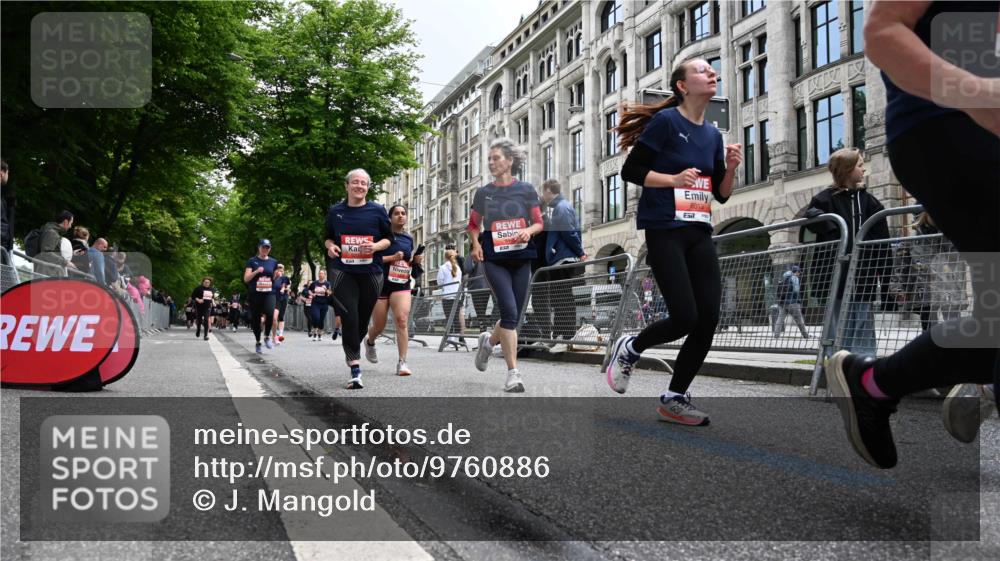 14.06.2026 - REWE Women's Run J. Mangold http://msf.ph/oto/9760886 14.06.2026 11:05:08 Ziel 5078, 5138, 5156, 5177, 5178, 5198, 5237, 5295, 5439, 5592, 5765, 5939, 6010, 6013 meine-sportfotos.de