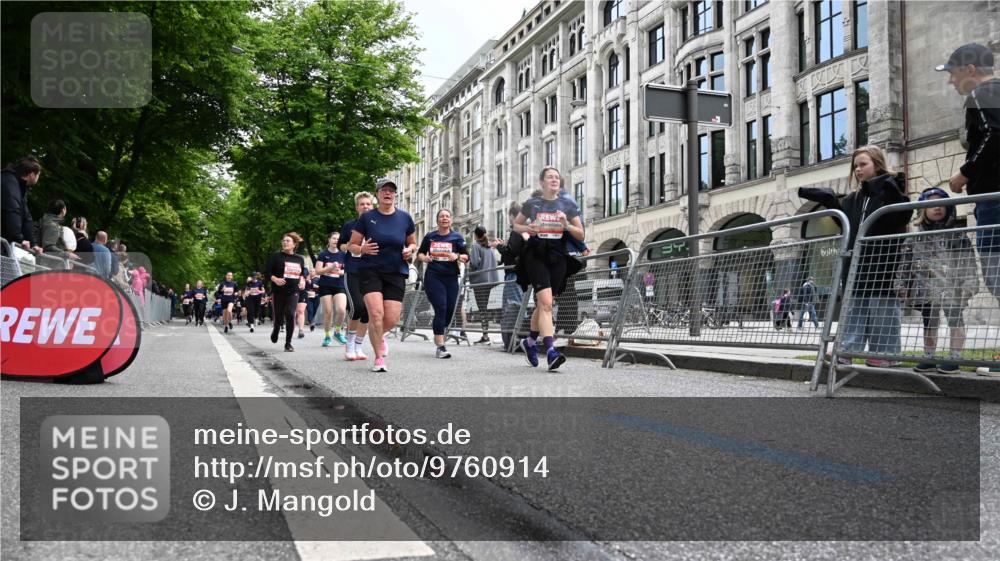 14.06.2026 - REWE Women's Run J. Mangold http://msf.ph/oto/9760914 14.06.2026 11:05:11 Ziel 5078, 5156, 5174, 5177, 5178, 5198, 5210, 5237, 5295, 5312, 5439, 5524, 5592, 5626, 5765, 5849, 5939, 6010, 6013 meine-sportfotos.de