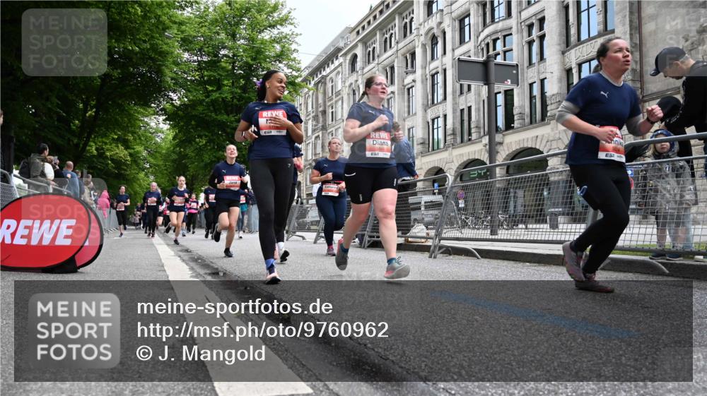 14.06.2026 - REWE Women's Run J. Mangold http://msf.ph/oto/9760962 14.06.2026 11:05:16 Ziel 5078, 5156, 5174, 5178, 5210, 5312, 5447, 5470, 5524, 5620, 5621, 5626, 5646, 5765, 5791, 5849, 5888, 5897, 5939, 6010, 6032 meine-sportfotos.de