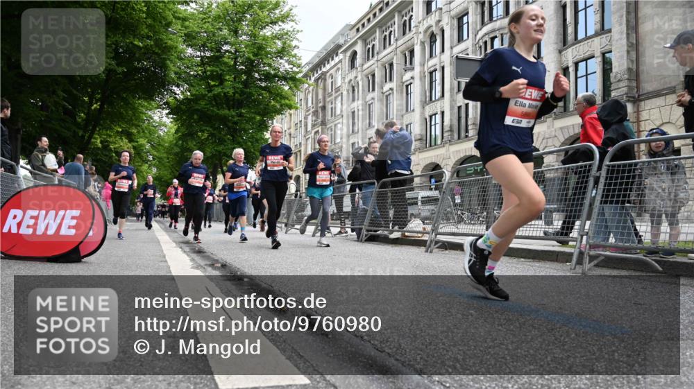14.06.2026 - REWE Women's Run J. Mangold http://msf.ph/oto/9760980 14.06.2026 11:05:19 Ziel 5169, 5174, 5210, 5312, 5339, 5416, 5447, 5470, 5524, 5620, 5621, 5626, 5646, 5772, 5791, 5833, 5834, 5849, 5888, 5897, 6032 meine-sportfotos.de