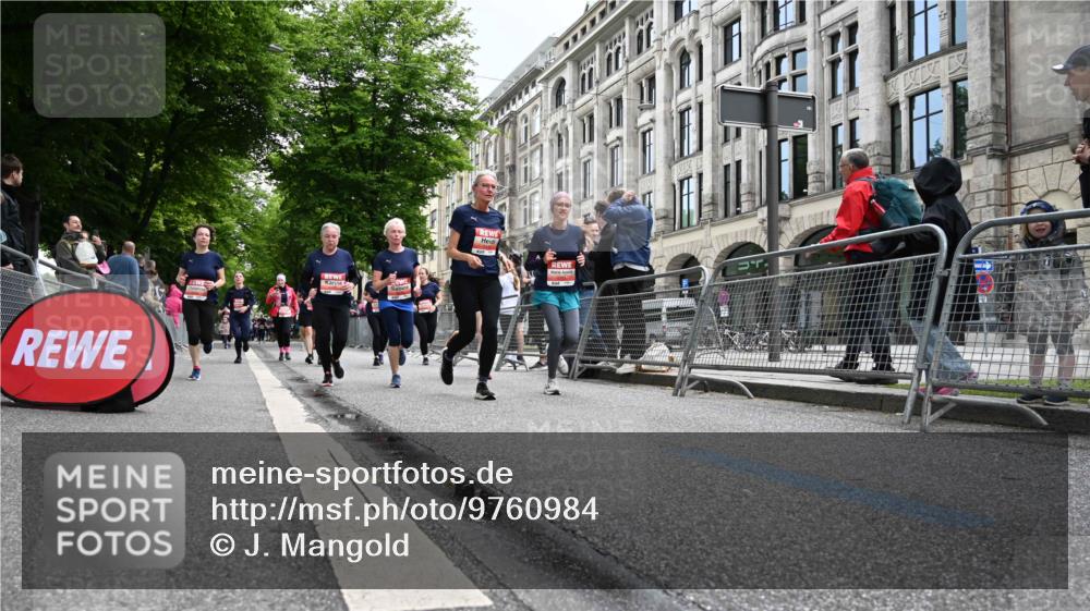 14.06.2026 - REWE Women's Run J. Mangold http://msf.ph/oto/9760984 14.06.2026 11:05:19 Ziel 5169, 5174, 5210, 5312, 5339, 5416, 5447, 5470, 5524, 5620, 5621, 5626, 5646, 5772, 5791, 5833, 5834, 5849, 5888, 5897, 6032 meine-sportfotos.de