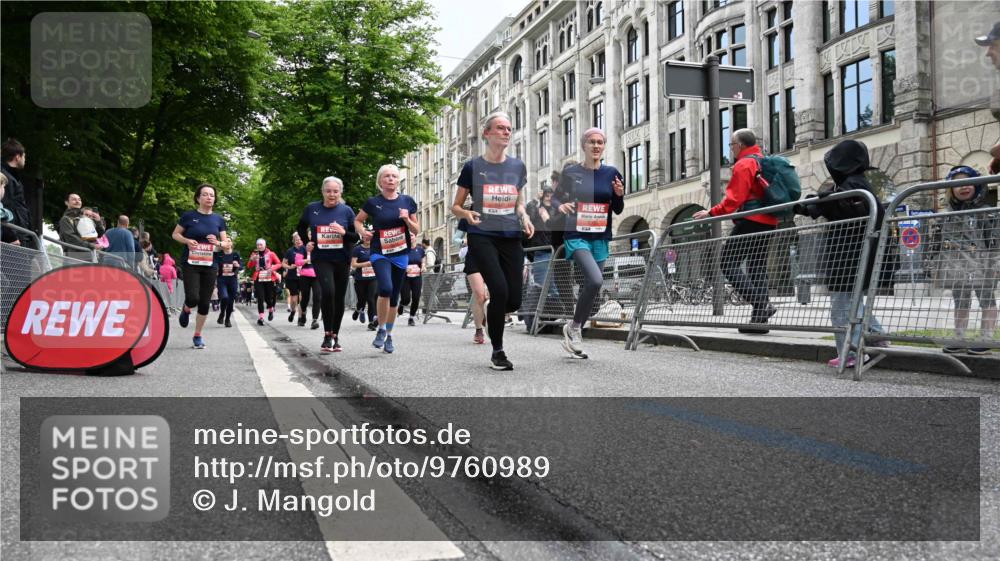 14.06.2026 - REWE Women's Run J. Mangold http://msf.ph/oto/9760989 14.06.2026 11:05:19 Ziel 5169, 5174, 5210, 5312, 5339, 5416, 5447, 5470, 5524, 5620, 5621, 5626, 5646, 5772, 5791, 5833, 5834, 5849, 5888, 5897, 6032 meine-sportfotos.de