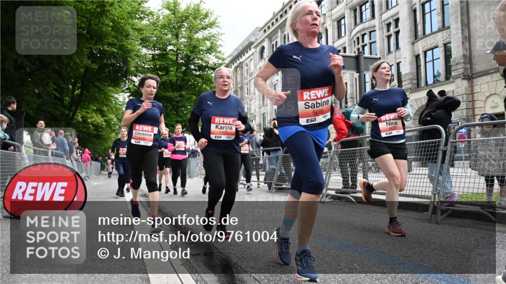 14.06.2026 - REWE Women's Run J. Mangold http://msf.ph/oto/9761004 14.06.2026 11:05:21 Ziel 5169, 5210, 5312, 5339, 5416, 5447, 5470, 5620, 5621, 5646, 5772, 5791, 5833, 5834, 5888, 5897, 6032 meine-sportfotos.de