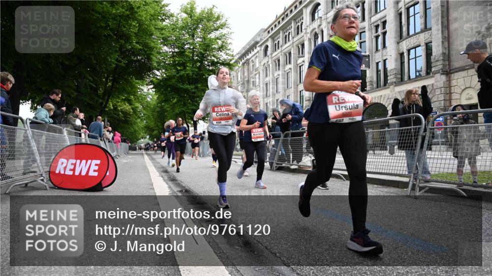 14.06.2026 - REWE Women's Run J. Mangold http://msf.ph/oto/9761120 14.06.2026 11:05:34 Ziel 5072, 5149, 5221, 5378, 5517, 5580, 5710, 5881, 5903, 5923, 5962 meine-sportfotos.de