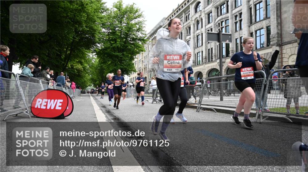 14.06.2026 - REWE Women's Run J. Mangold http://msf.ph/oto/9761125 14.06.2026 11:05:35 Ziel 5072, 5149, 5221, 5378, 5517, 5580, 5699, 5705, 5881, 5903, 5962 meine-sportfotos.de