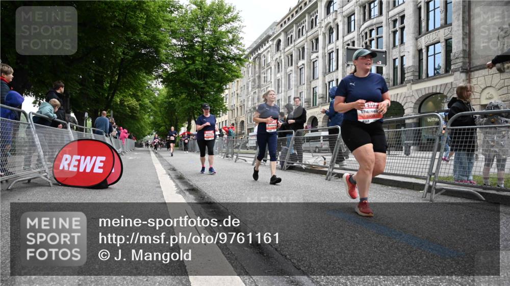 14.06.2026 - REWE Women's Run J. Mangold http://msf.ph/oto/9761161 14.06.2026 11:05:40 Ziel 5149, 5227, 5378, 5580, 5699, 5705, 5805, 5903 meine-sportfotos.de