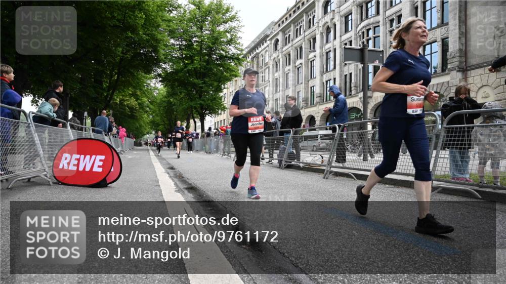 14.06.2026 - REWE Women's Run J. Mangold http://msf.ph/oto/9761172 14.06.2026 11:05:41 Ziel 5227, 5378, 5580, 5699, 5705, 5805, 5903, 6026 meine-sportfotos.de