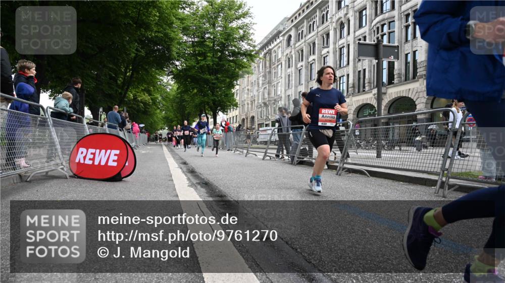 14.06.2026 - REWE Women's Run J. Mangold http://msf.ph/oto/9761270 14.06.2026 11:05:54 Ziel 5130, 5727, 5794, 5799, 5844, 5960 meine-sportfotos.de