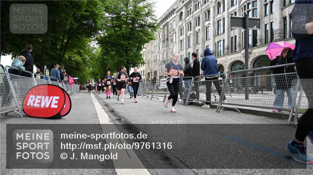14.06.2026 - REWE Women's Run J. Mangold http://msf.ph/oto/9761316 14.06.2026 11:05:59 Ziel 5075, 5076, 5134, 5382, 5541, 5799, 5829, 5844, 5960 meine-sportfotos.de