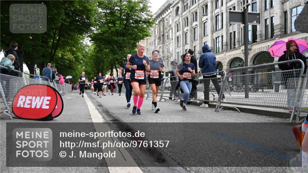 14.06.2026 - REWE Women's Run J. Mangold http://msf.ph/oto/9761357 14.06.2026 11:06:02 Ziel 5075, 5076, 5134, 5222, 5382, 5491, 5541, 5799, 5829, 5844, 6024 meine-sportfotos.de