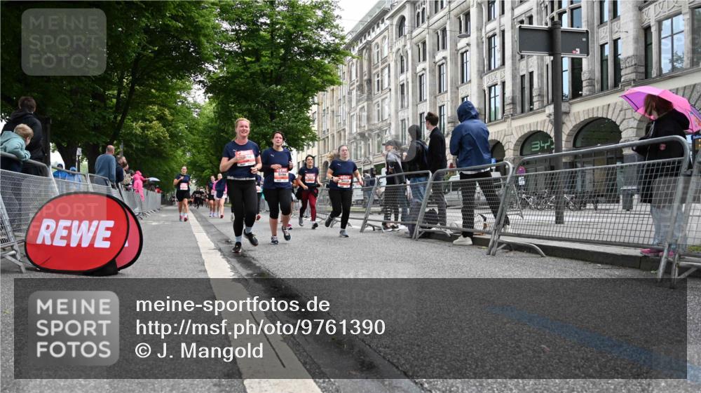 14.06.2026 - REWE Women's Run J. Mangold http://msf.ph/oto/9761390 14.06.2026 11:06:05 Ziel 5071, 5075, 5076, 5134, 5222, 5283, 5382, 5441, 5480, 5491, 5501, 5541, 5574, 5829, 6024, 6067 meine-sportfotos.de
