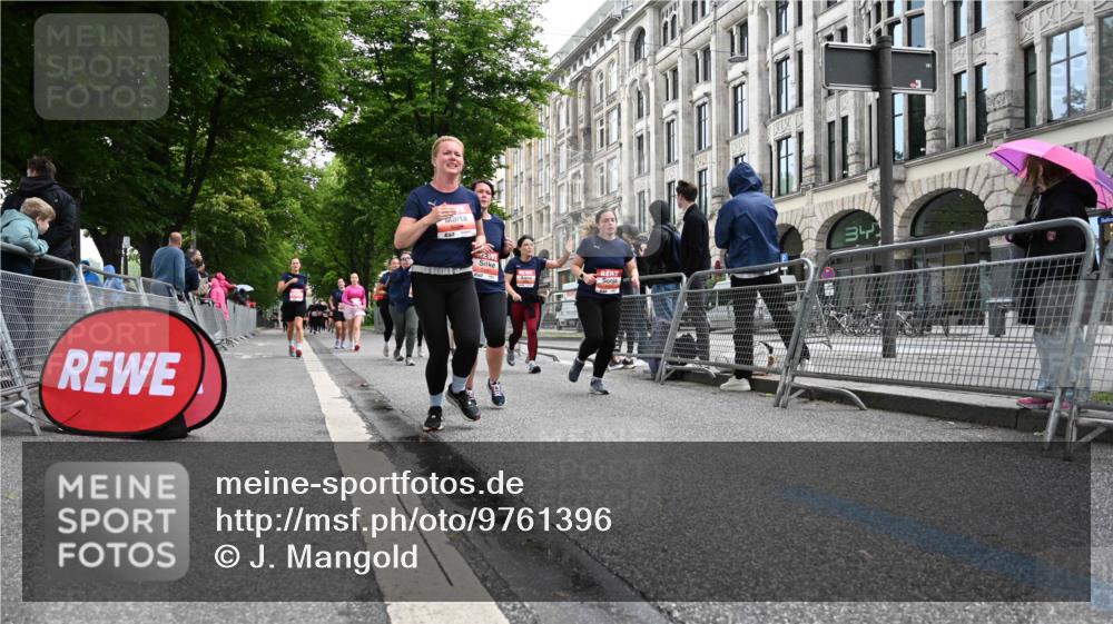 14.06.2026 - REWE Women's Run J. Mangold http://msf.ph/oto/9761396 14.06.2026 11:06:06 Ziel 5071, 5075, 5076, 5134, 5222, 5283, 5441, 5480, 5491, 5501, 5574, 5829, 6024, 6067 meine-sportfotos.de