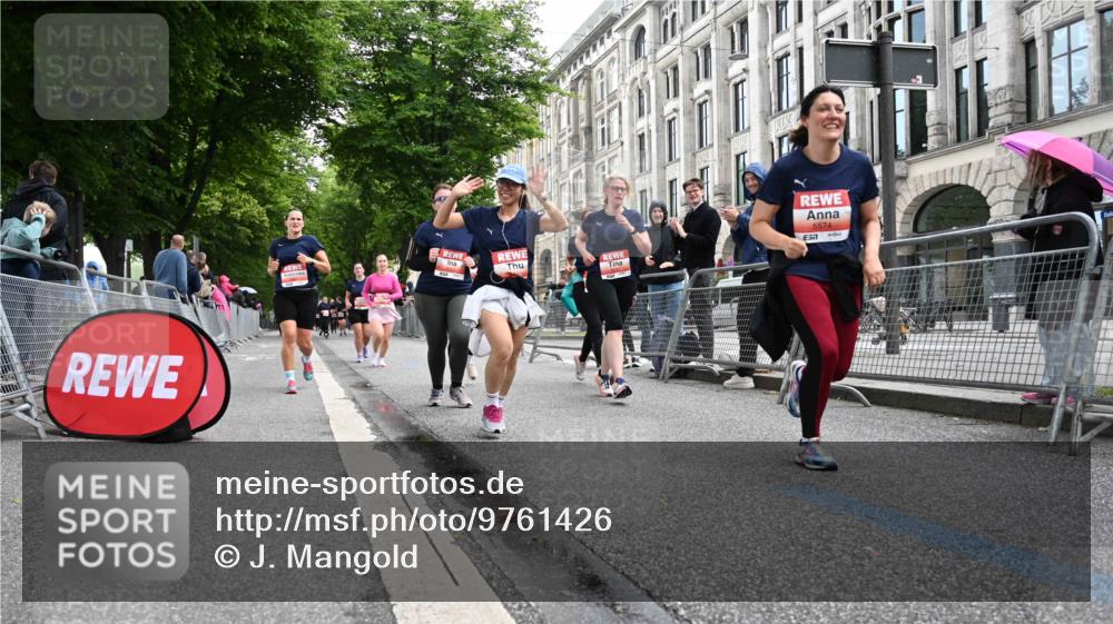 14.06.2026 - REWE Women's Run J. Mangold http://msf.ph/oto/9761426 14.06.2026 11:06:09 Ziel 5071, 5084, 5222, 5283, 5441, 5480, 5491, 5501, 5574, 5605, 6024, 6067 meine-sportfotos.de