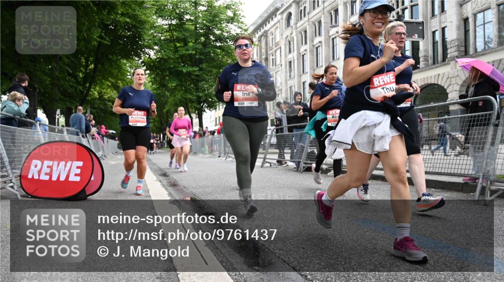 14.06.2026 - REWE Women's Run J. Mangold http://msf.ph/oto/9761437 14.06.2026 11:06:10 Ziel 5071, 5084, 5222, 5283, 5441, 5480, 5491, 5501, 5574, 5605, 6024, 6067 meine-sportfotos.de