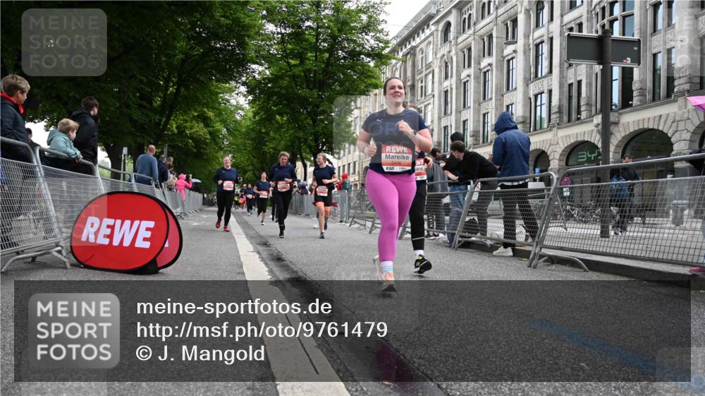 14.06.2026 - REWE Women's Run J. Mangold http://msf.ph/oto/9761479 14.06.2026 11:06:19 Ziel 5288, 5395, 5436, 5535, 5722, 5775, 5956, 5958 meine-sportfotos.de