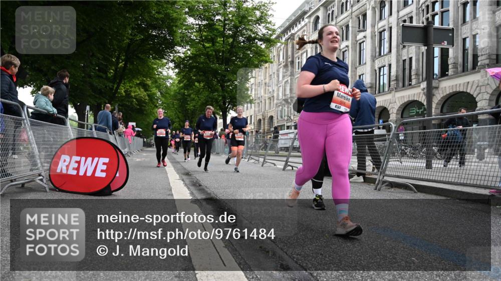 14.06.2026 - REWE Women's Run J. Mangold http://msf.ph/oto/9761484 14.06.2026 11:06:19 Ziel 5288, 5395, 5436, 5535, 5722, 5775, 5956, 5958 meine-sportfotos.de