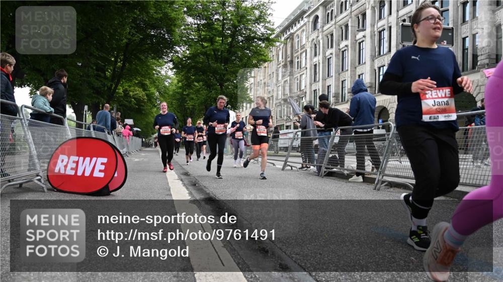 14.06.2026 - REWE Women's Run J. Mangold http://msf.ph/oto/9761491 14.06.2026 11:06:20 Ziel 5288, 5395, 5436, 5535, 5722, 5723, 5775, 5956, 5958 meine-sportfotos.de