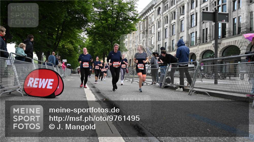 14.06.2026 - REWE Women's Run J. Mangold http://msf.ph/oto/9761495 14.06.2026 11:06:20 Ziel 5288, 5395, 5436, 5535, 5722, 5723, 5775, 5956, 5958 meine-sportfotos.de