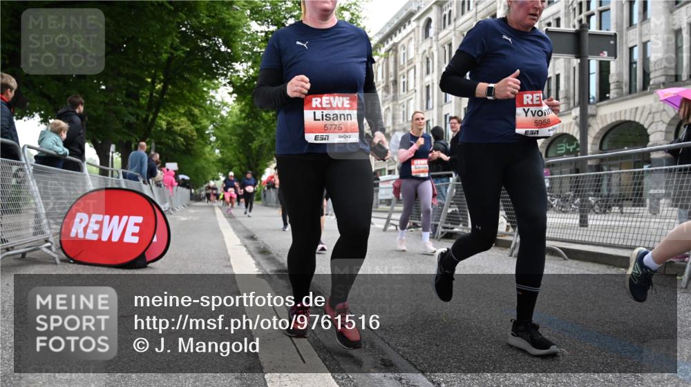 14.06.2026 - REWE Women's Run J. Mangold http://msf.ph/oto/9761516 14.06.2026 11:06:22 Ziel 5288, 5347, 5395, 5436, 5535, 5722, 5723, 5775, 5816, 5956, 5958 meine-sportfotos.de