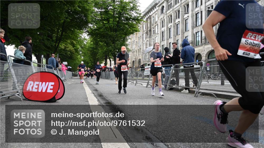 14.06.2026 - REWE Women's Run J. Mangold http://msf.ph/oto/9761532 14.06.2026 11:06:24 Ziel 5347, 5395, 5535, 5627, 5722, 5723, 5775, 5816, 5956, 5958 meine-sportfotos.de