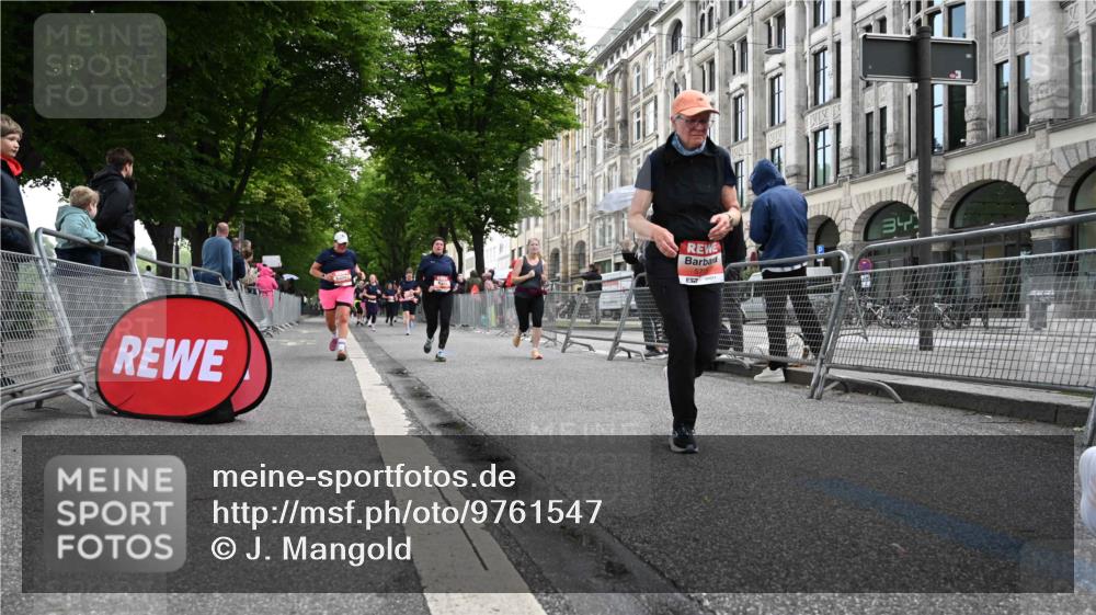 14.06.2026 - REWE Women's Run J. Mangold http://msf.ph/oto/9761547 14.06.2026 11:06:25 Ziel 5347, 5395, 5535, 5627, 5722, 5723, 5775, 5816, 5856, 5956, 5958 meine-sportfotos.de