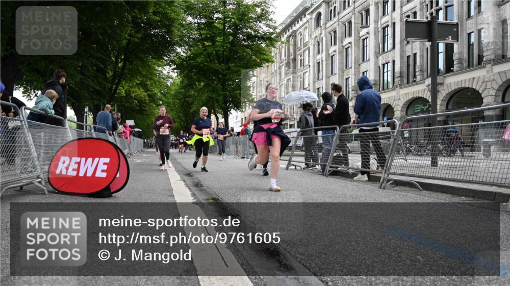 14.06.2026 - REWE Women's Run J. Mangold http://msf.ph/oto/9761605 14.06.2026 11:06:34 Ziel 5104, 5510, 5534, 5542, 5676, 5677, 5734, 5856 meine-sportfotos.de