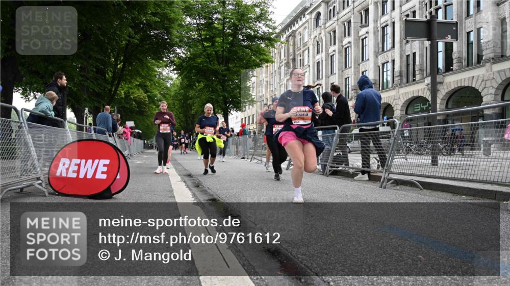 14.06.2026 - REWE Women's Run J. Mangold http://msf.ph/oto/9761612 14.06.2026 11:06:35 Ziel 5104, 5510, 5534, 5542, 5676, 5677, 5734, 5735, 5856, 5977 meine-sportfotos.de