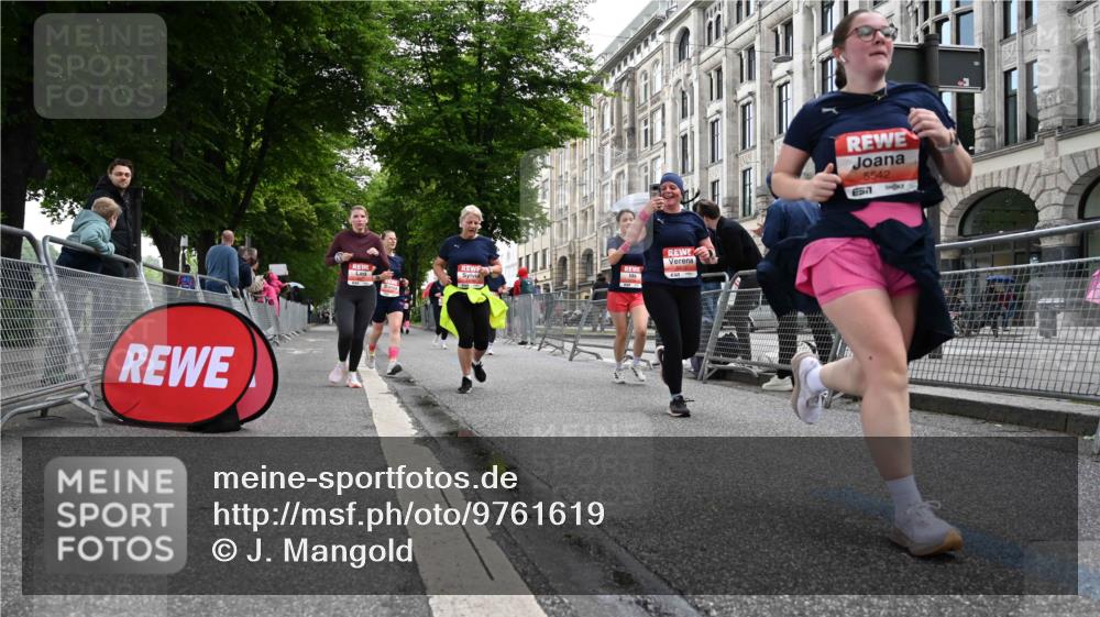 14.06.2026 - REWE Women's Run J. Mangold http://msf.ph/oto/9761619 14.06.2026 11:06:35 Ziel 5104, 5510, 5534, 5542, 5676, 5677, 5734, 5735, 5856, 5977 meine-sportfotos.de
