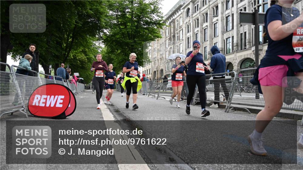 14.06.2026 - REWE Women's Run J. Mangold http://msf.ph/oto/9761622 14.06.2026 11:06:36 Ziel 5104, 5510, 5534, 5542, 5676, 5677, 5734, 5735, 5977 meine-sportfotos.de