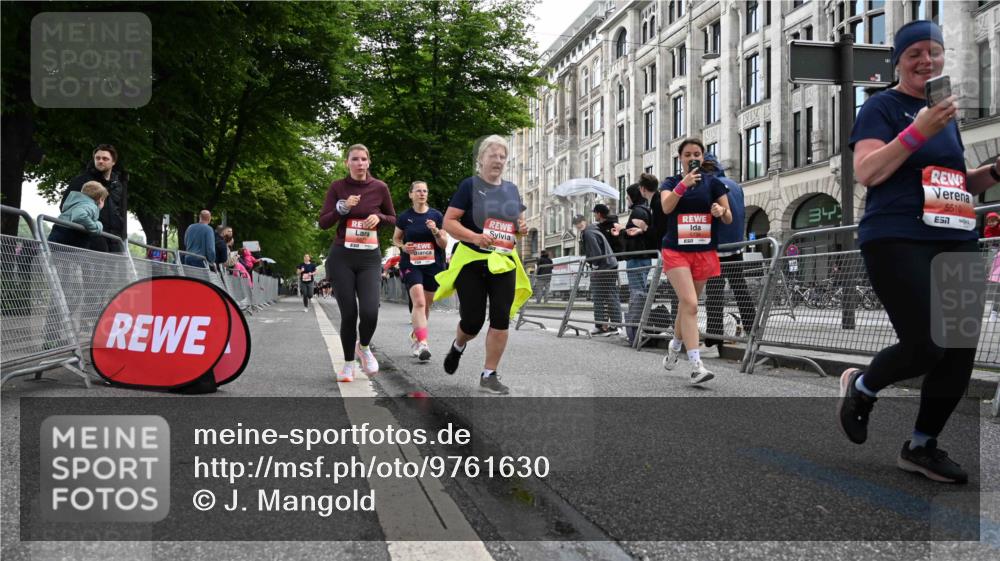 14.06.2026 - REWE Women's Run J. Mangold http://msf.ph/oto/9761630 14.06.2026 11:06:37 Ziel 5104, 5510, 5534, 5542, 5676, 5677, 5734, 5735, 5977, 6012 meine-sportfotos.de