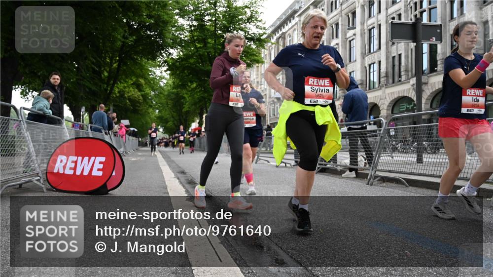 14.06.2026 - REWE Women's Run J. Mangold http://msf.ph/oto/9761640 14.06.2026 11:06:37 Ziel 5104, 5510, 5534, 5542, 5676, 5677, 5734, 5735, 5977, 6012 meine-sportfotos.de