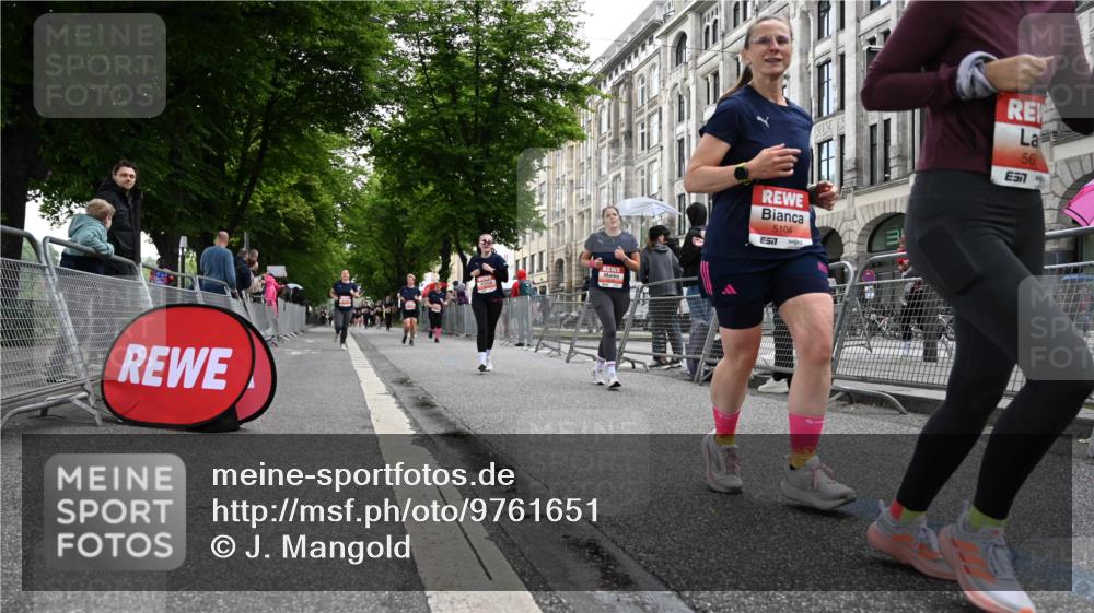 14.06.2026 - REWE Women's Run J. Mangold http://msf.ph/oto/9761651 14.06.2026 11:06:38 Ziel 5104, 5510, 5542, 5676, 5677, 5734, 5735, 5977, 6012 meine-sportfotos.de