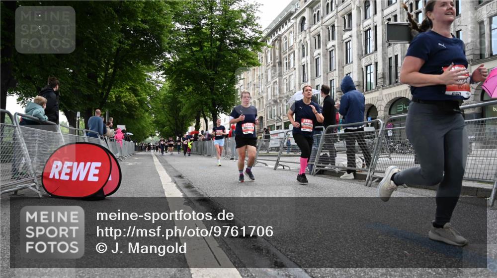 14.06.2026 - REWE Women's Run J. Mangold http://msf.ph/oto/9761706 14.06.2026 11:06:44 Ziel 5268, 5437, 5735, 5977, 6012, 6041 meine-sportfotos.de