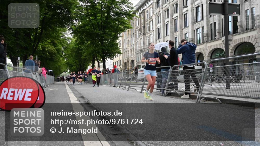 14.06.2026 - REWE Women's Run J. Mangold http://msf.ph/oto/9761724 14.06.2026 11:06:47 Ziel 5103, 5268, 5437, 6012, 6041 meine-sportfotos.de