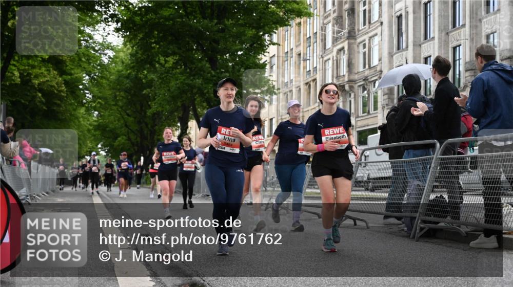 14.06.2026 - REWE Women's Run J. Mangold http://msf.ph/oto/9761762 14.06.2026 11:06:55 Ziel 5103, 5229, 5368, 5369, 5483, 5484, 5630, 6065 meine-sportfotos.de