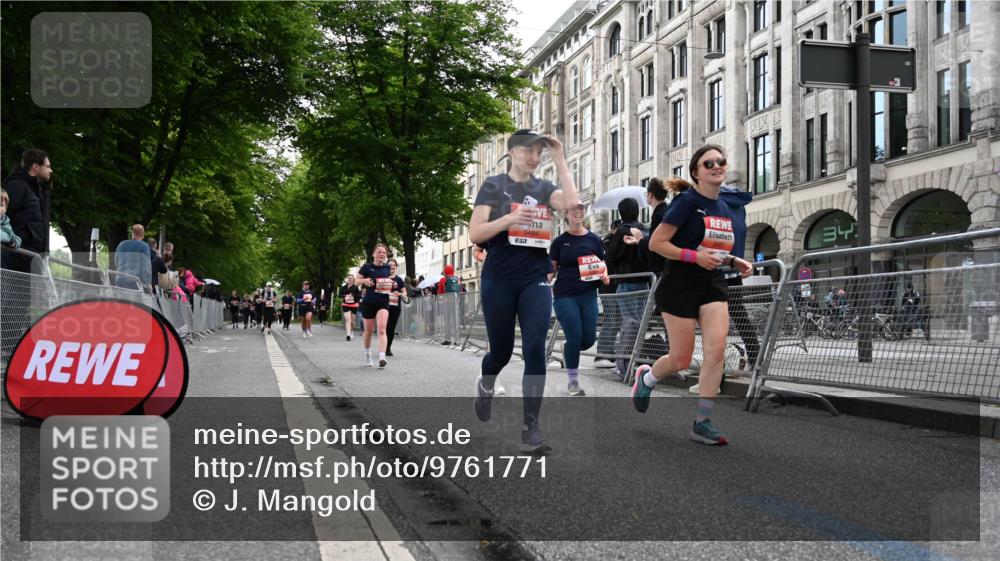 14.06.2026 - REWE Women's Run J. Mangold http://msf.ph/oto/9761771 14.06.2026 11:06:56 Ziel 5103, 5229, 5368, 5369, 5483, 5484, 5630, 6065 meine-sportfotos.de