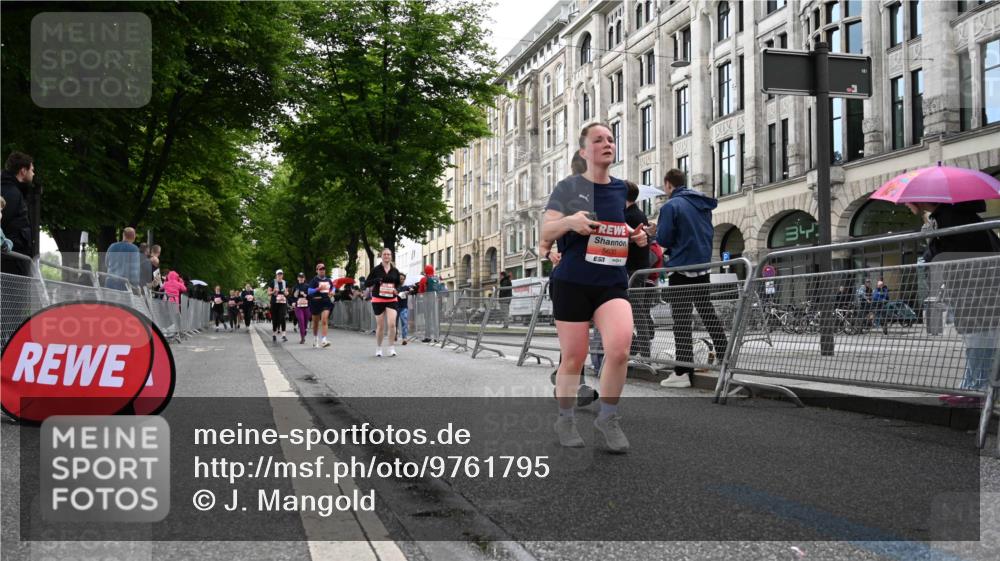 14.06.2026 - REWE Women's Run J. Mangold http://msf.ph/oto/9761795 14.06.2026 11:07:00 Ziel 5190, 5319, 5368, 5369, 5483, 5484, 5630, 5895, 6065 meine-sportfotos.de