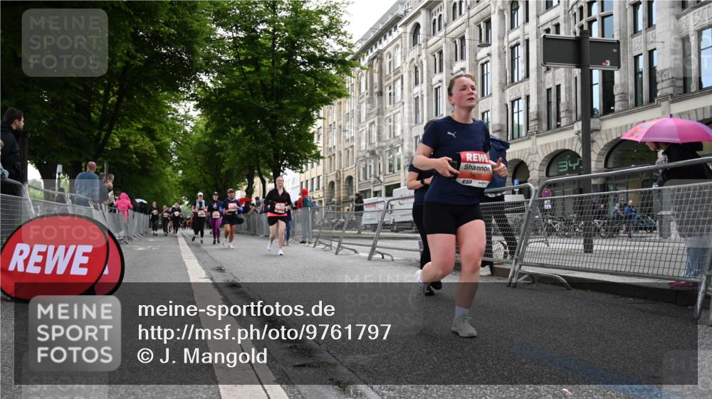 14.06.2026 - REWE Women's Run J. Mangold http://msf.ph/oto/9761797 14.06.2026 11:07:00 Ziel 5190, 5319, 5368, 5369, 5483, 5484, 5630, 5895, 6065 meine-sportfotos.de