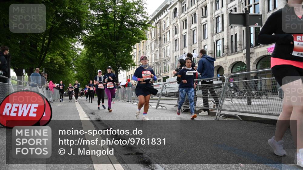 14.06.2026 - REWE Women's Run J. Mangold http://msf.ph/oto/9761831 14.06.2026 11:07:04 Ziel 5190, 5319, 5476, 5630, 5728, 5808, 5895, 6065 meine-sportfotos.de