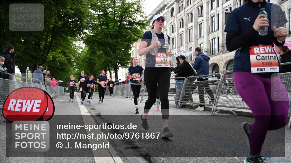 14.06.2026 - REWE Women's Run J. Mangold http://msf.ph/oto/9761867 14.06.2026 11:07:07 Ziel 5116, 5118, 5119, 5190, 5319, 5412, 5476, 5728, 5803, 5808, 5895 meine-sportfotos.de