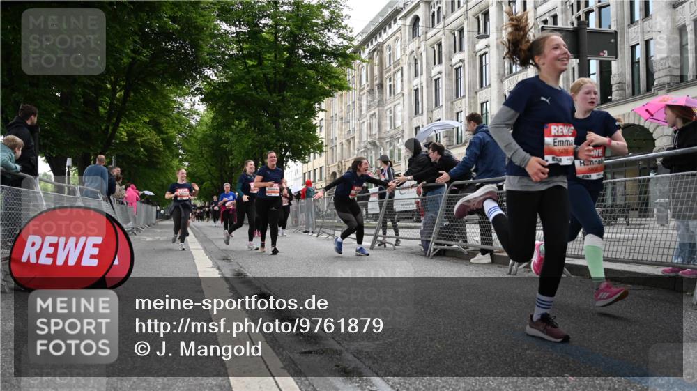 14.06.2026 - REWE Women's Run J. Mangold http://msf.ph/oto/9761879 14.06.2026 11:07:08 Ziel 5116, 5118, 5119, 5281, 5319, 5412, 5476, 5502, 5728, 5803, 5808, 5895 meine-sportfotos.de