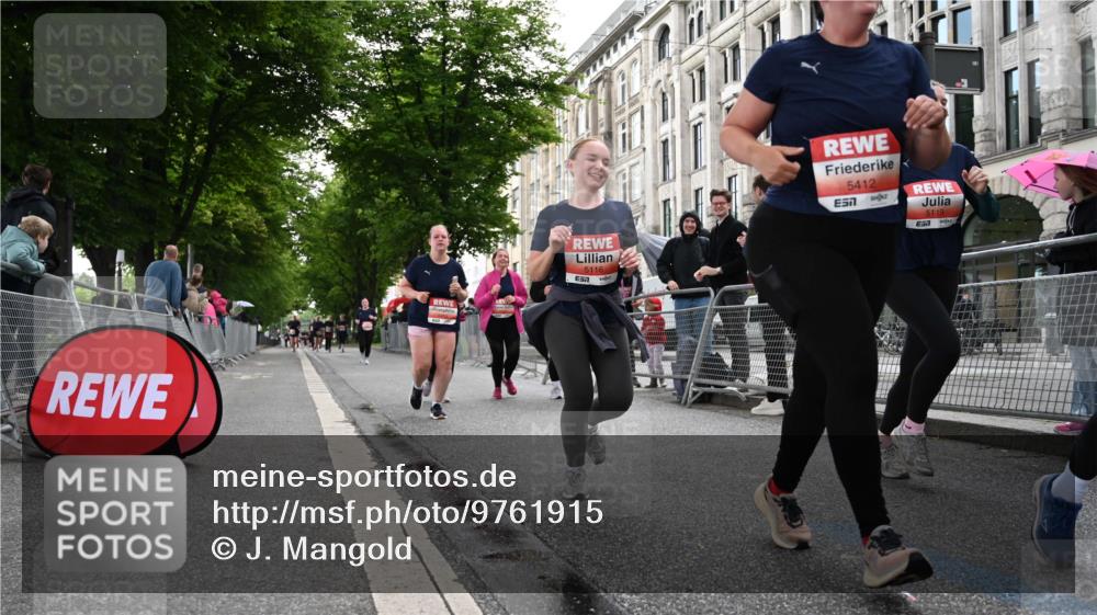 14.06.2026 - REWE Women's Run J. Mangold http://msf.ph/oto/9761915 14.06.2026 11:07:11 Ziel 5116, 5118, 5119, 5122, 5281, 5412, 5476, 5502, 5728, 5803, 5808 meine-sportfotos.de