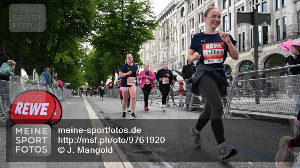 14.06.2026 - REWE Women's Run J. Mangold http://msf.ph/oto/9761920 14.06.2026 11:07:12 Ziel 5116, 5118, 5119, 5122, 5168, 5281, 5412, 5476, 5502, 5803, 5808 meine-sportfotos.de
