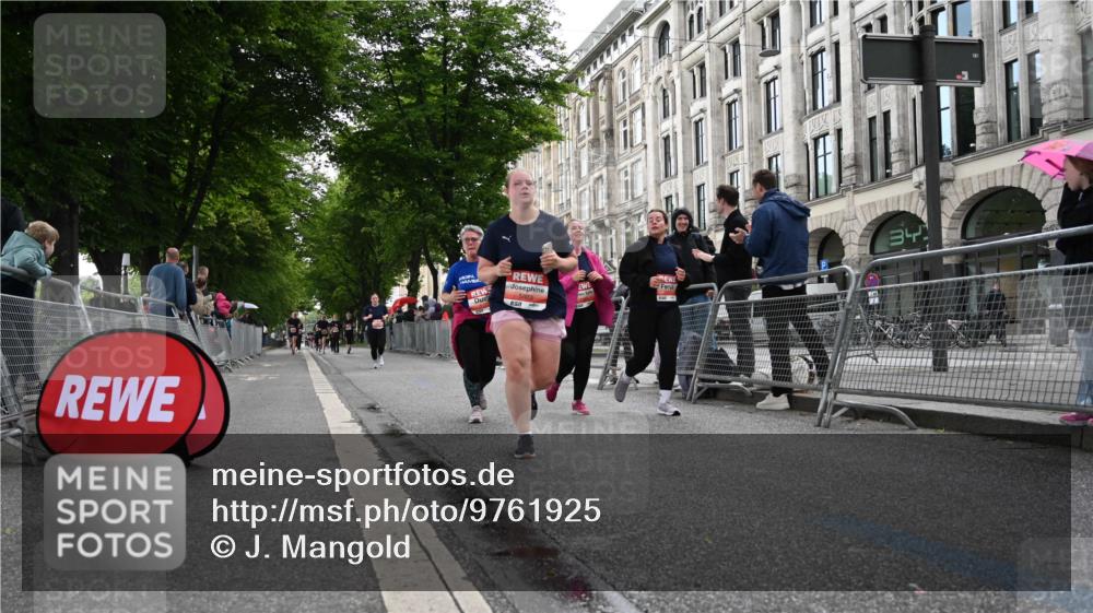 14.06.2026 - REWE Women's Run J. Mangold http://msf.ph/oto/9761925 14.06.2026 11:07:13 Ziel 5116, 5118, 5119, 5122, 5168, 5281, 5412, 5502, 5803 meine-sportfotos.de