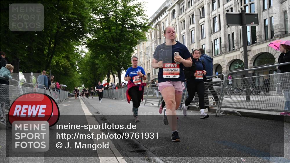 14.06.2026 - REWE Women's Run J. Mangold http://msf.ph/oto/9761931 14.06.2026 11:07:13 Ziel 5116, 5118, 5119, 5122, 5168, 5281, 5412, 5502, 5803 meine-sportfotos.de