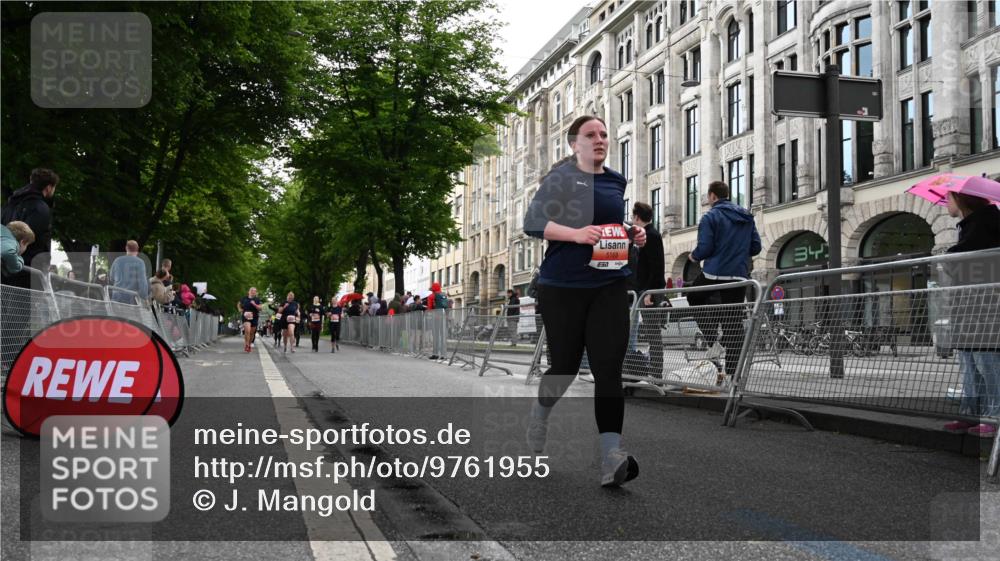 14.06.2026 - REWE Women's Run J. Mangold http://msf.ph/oto/9761955 14.06.2026 11:07:18 Ziel 5122, 5168, 5281, 5384, 5385, 5502 meine-sportfotos.de